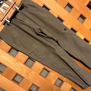 Mountain Hardwear Lightweight Canvas Hiking/Travel Pants, XL